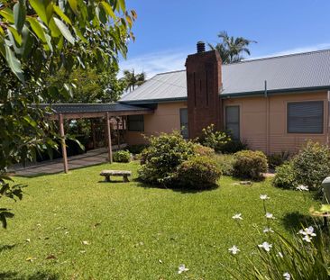 Get beachside this summer - Photo 3