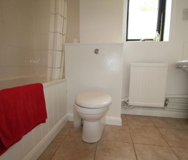1 bedroom maisonette to rent - Photo 2