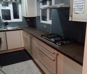 1 Bed Flat, Thurlby Road, LE5 - Photo 5