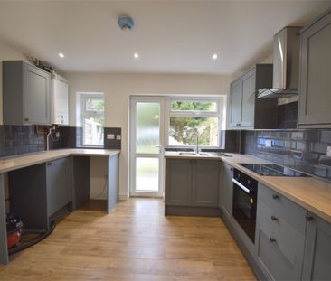 2 Bedroom Terraced To Let - Photo 6