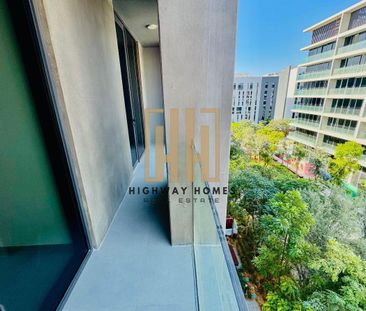 Charming 1BR Corner Unit|Bigger Size 1Pay - Photo 5