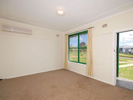 Three bedroom home in South Tamworth - Photo 2
