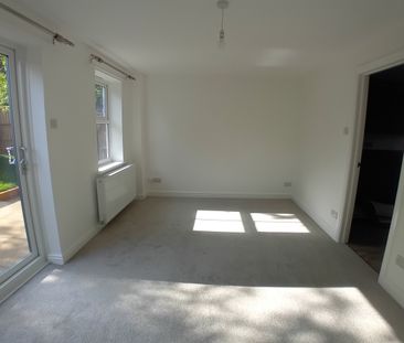 Curlew Way, Sleaford - Photo 1