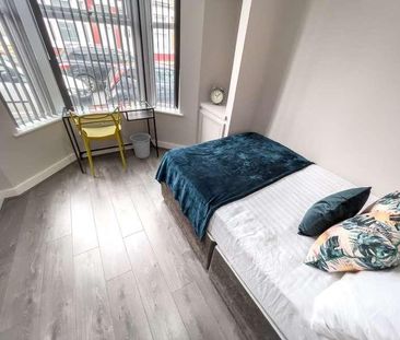 Gilroy Road ( Beds), L6 - Photo 6