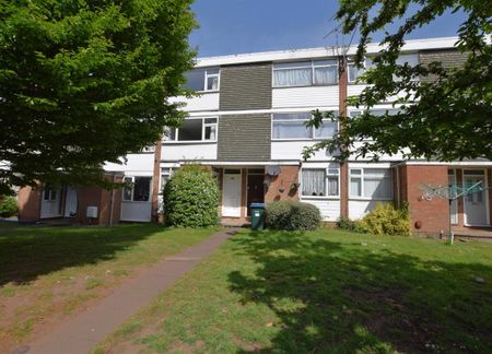 2 bedroom flat - duplex to rent - Photo 2