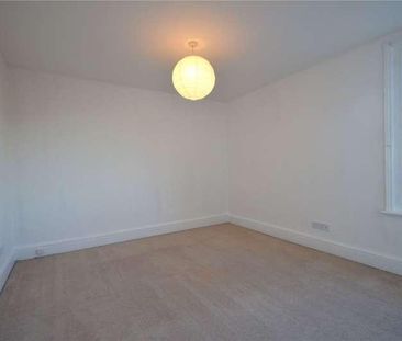 Pembroke Street, Old Town, Swindon, SN1 - Photo 2