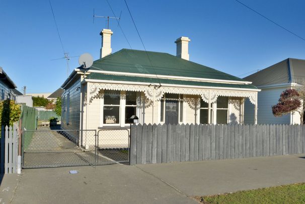 Charming Saint Kilda Rental Awaits You! - Photo 1
