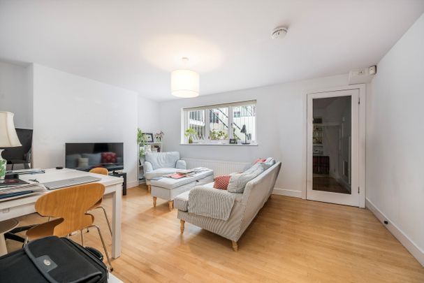 Portland Road, W11, London - Photo 1