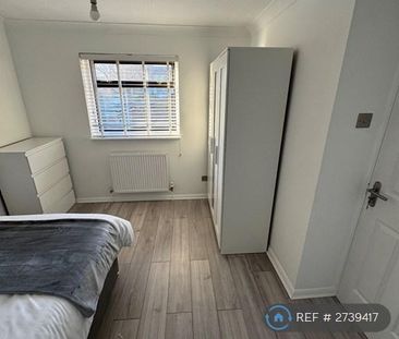 1 bedroom in a house share to rent - Photo 5