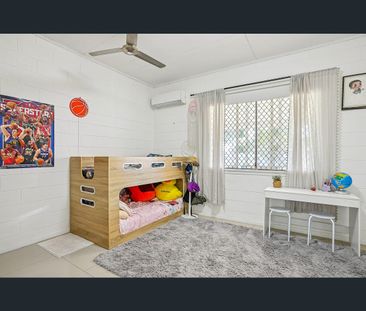 7 Buunong Avenue, Kelso, Qld 4815 - Photo 4