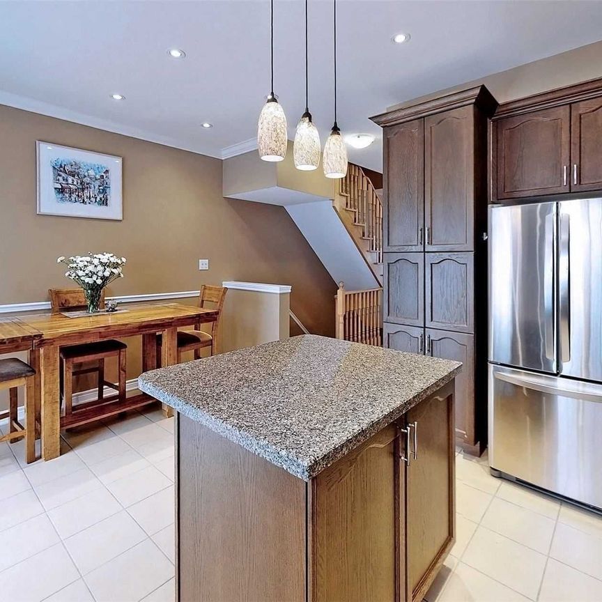 For Lease - 21 Cedar Lake Crescent, Brampton, Ontario - Photo 1