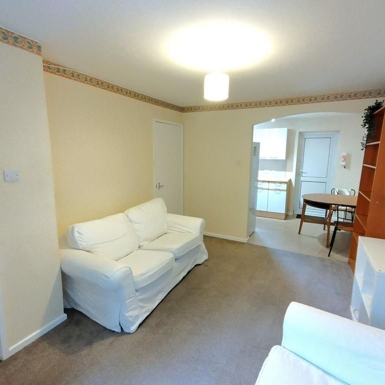 2 bedroom house to rent - Photo 1