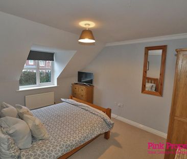 3 bedroom semi-detached house to rent - Photo 5