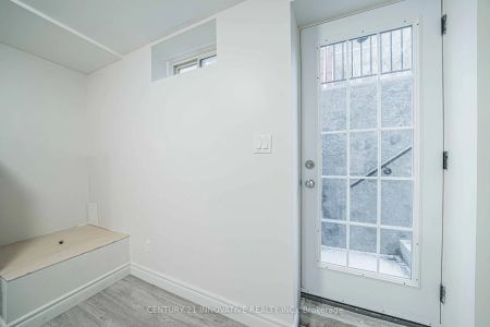 Detached Home For Lease | E9039489 - Photo 3