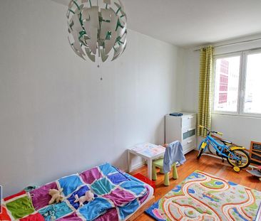 Location Appartement 3 pièces 62m² ROYAN 17200 - Photo 2