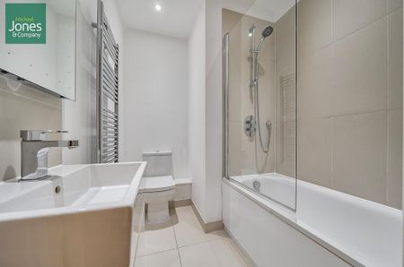 2 bedroom flat to rent - Photo 4