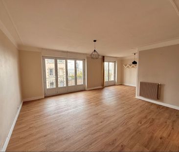 Location Appartement 3 pièces 89m² - Photo 2
