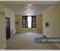 3 bedroom detached house to rent - Photo 3