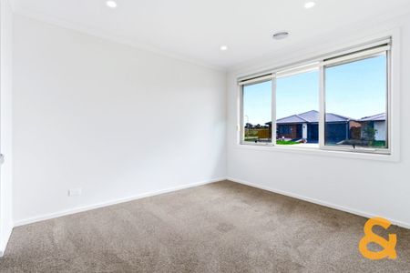 Comfortable Living in Mickleham - Photo 3
