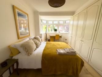 1 bedroom in a house share to rent - Photo 4