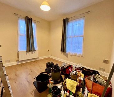 3 bedroom maisonette to rent - Photo 4