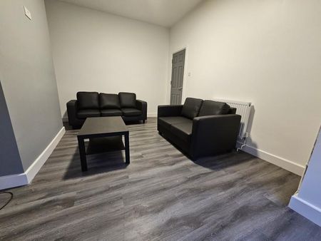 4 bedroom house share to rent - Photo 3