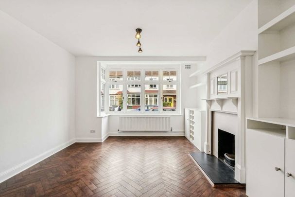 Queensville Road, SW12, London - Photo 1