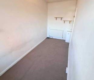 2 bedroom property to rent in Blackpool - Photo 4