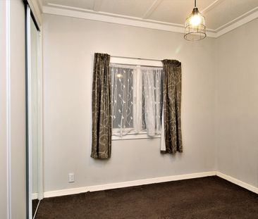 4 Fruitvale Road, New Lynn, Auckland - Photo 3