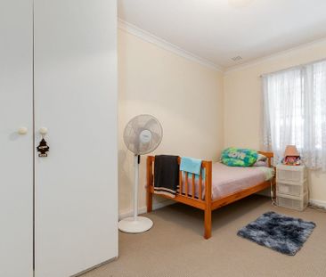 53 Curlington Crescent, Balga WA 6061 - Photo 3