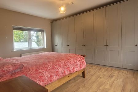 Stunning period farmouse - Photo 4