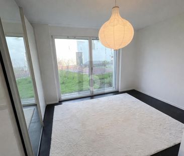 QUIET, MODERN AND COZY - Photo 1