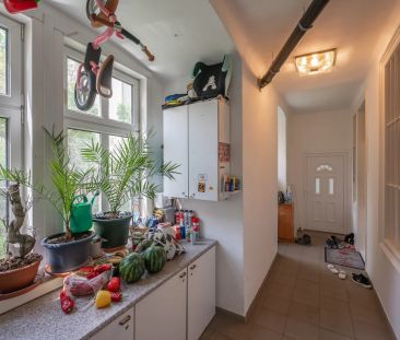 *** ab 1.12.25 gut aufgeteilte 2 Zimmer Altbau Wohnung in bester La... - Photo 3