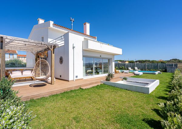 MORADIA T4 PRÓXIMO AO MAGOITO - SINTRA - SÃO JOÃO LAMPAS - CONDOMÍNIO FECHADO E VISTA MAR