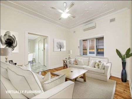 Three Bedroom with Study House in South Hurstville - Photo 4