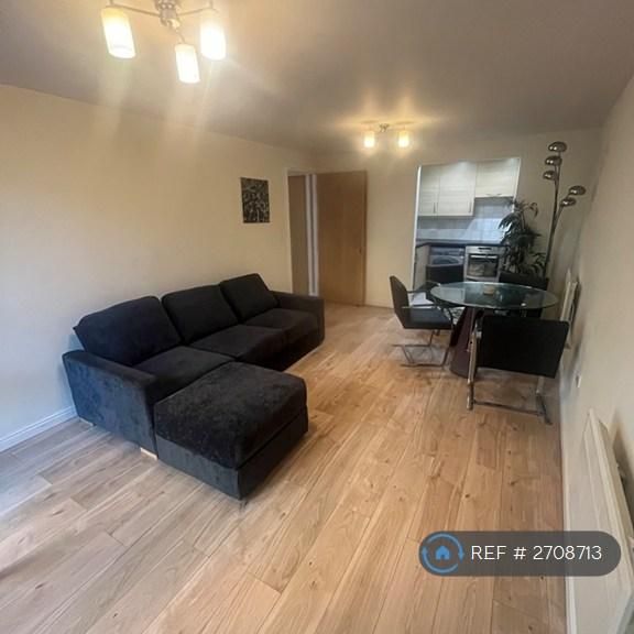 1 bedroom flat to rent - Photo 1