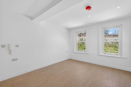 Apt 10 51-53Bridge Street, LISBURN, BT28 1XZ - Photo 5