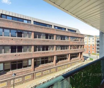 City Court, Lower Canal Walk, Southampton, Hampshire, SO14 - Photo 2