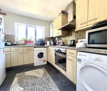 1 Bedroom Flat To Let - Photo 3