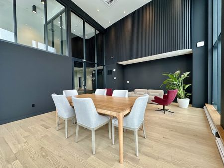 Condo moderne d'une chambre, récemment rénové, disponible à la location, semi-meublé! - Photo 3