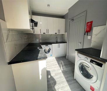 1 bedroom property to rent - Photo 4