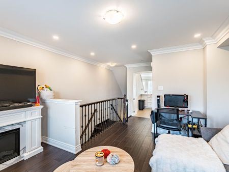 For Lease - 6020 Derry Road Unit# 29, Milton, Ontario - Photo 2