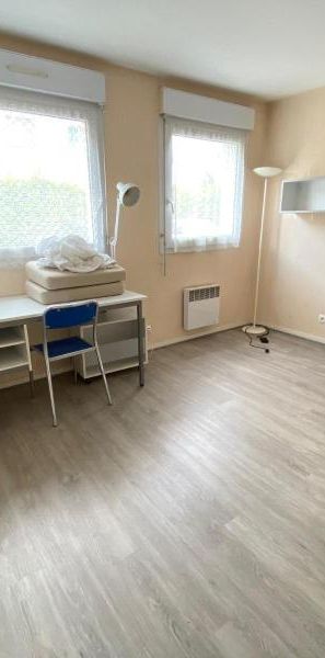 Location Appartement 1 pièce 16m² POITIERS 86000 - Photo 1
