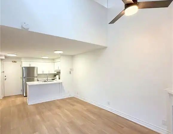 41 VALLEYVIEW Road Unit# 30 — 1 Bedroom - Photo 1