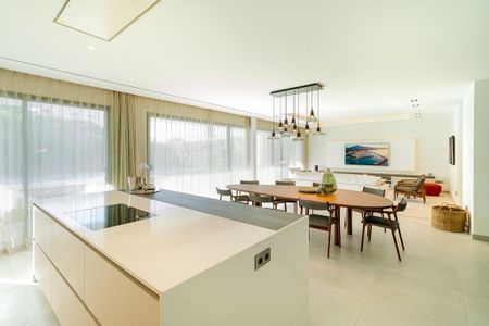 5 bedroom luxury Villa for rent in Puerto Banus, Andalusia - Photo 3