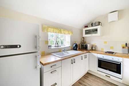 1 bedroom maisonette to rent - Photo 5