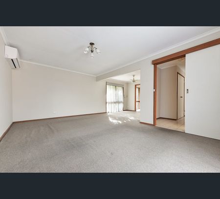 2/5 Ovens Street, Box Hill North, Vic 3129 - Photo 3