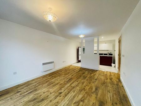 2 Bed Flat, Southside, B5 - Photo 2