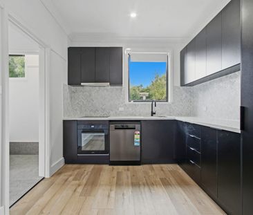 Fully Renovated 2-Bedroom Home - Photo 2