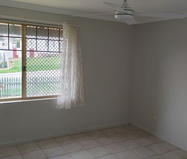 3 Bedroom, 1 Bathroom Stand Alone House - Photo 6